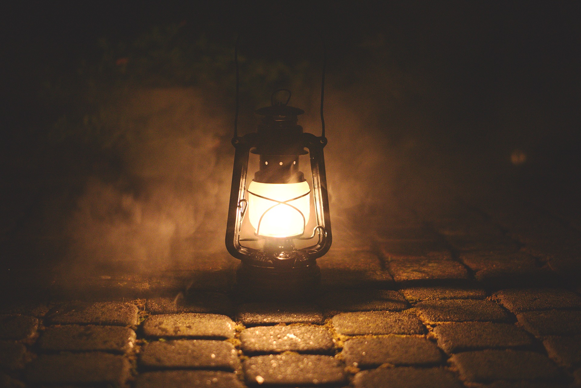 lamp-2903830_1920